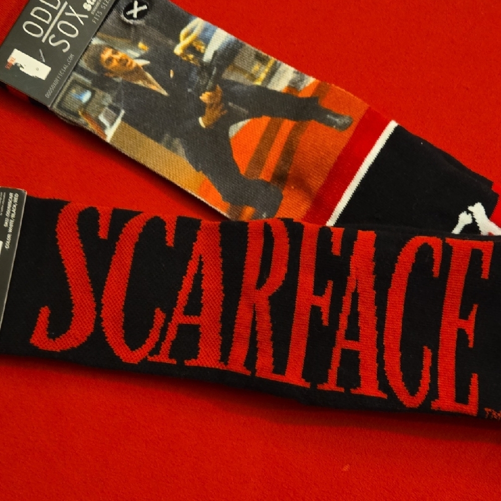 Tony Montana Scarface Socks - Picture 5 of 9
